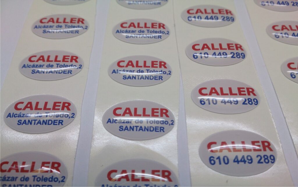 PEGATINA CON GOTA DE RESINA