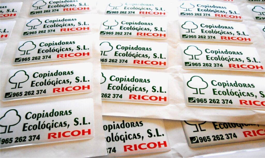 PEGATINAS_CON_GOTA_RESINA